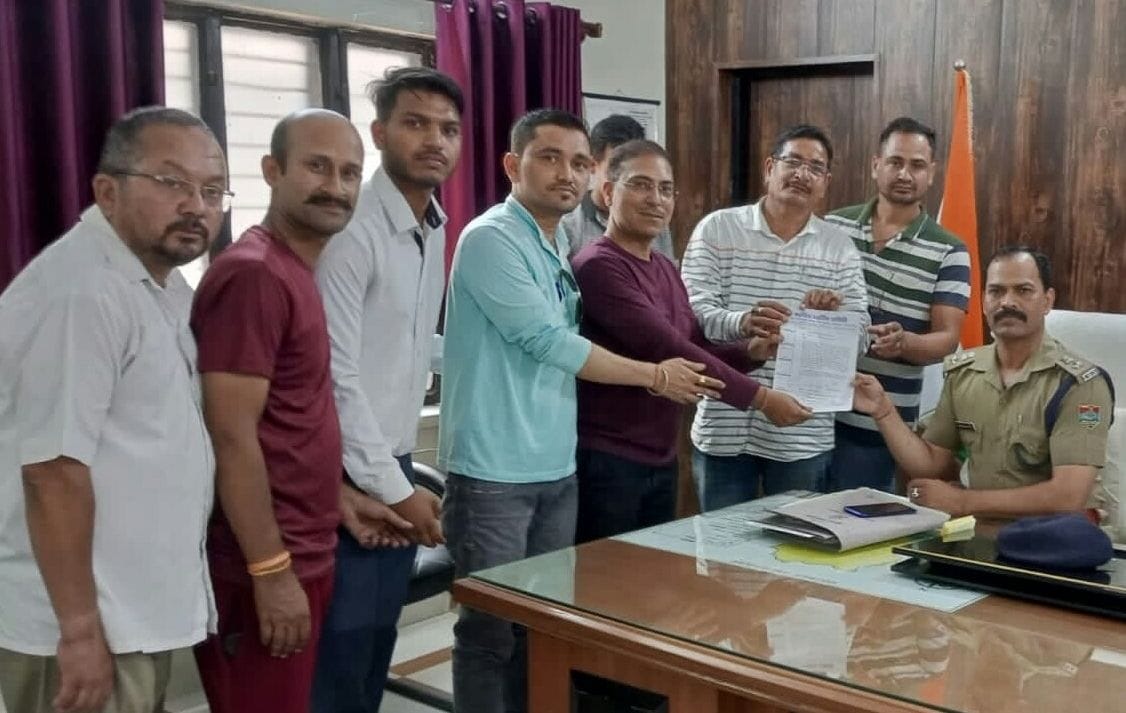 Traders Protest Over Outsiders