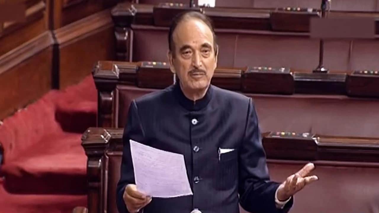 When PM Modi cried for Ghulam Nabi Azad in the parliament, know what he said?