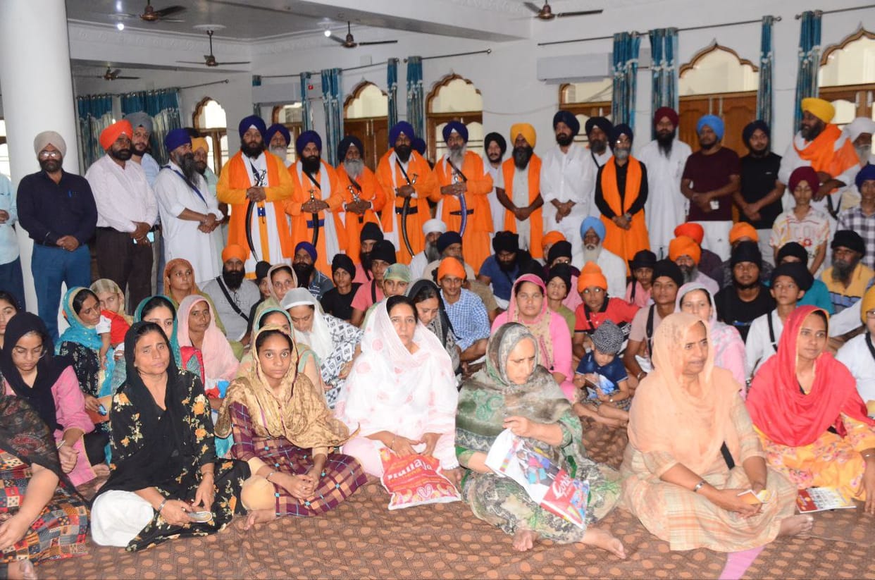 The company gathered in the Amrit communication program