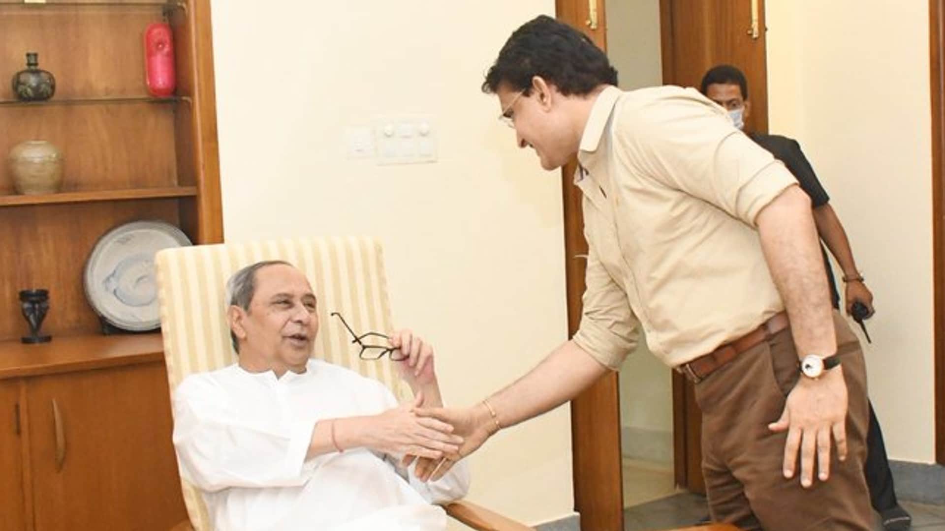 IND vs SA 2nd T20i Odisha CM Naveen Patnaik arrived to watch India VS South Africa match started match by ringing bell met Saurabh Ganguly