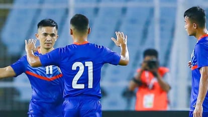 AFC Asian Cup qualification Afghanistan players were furious after losing the match clashed with the Indian team on the field watch video