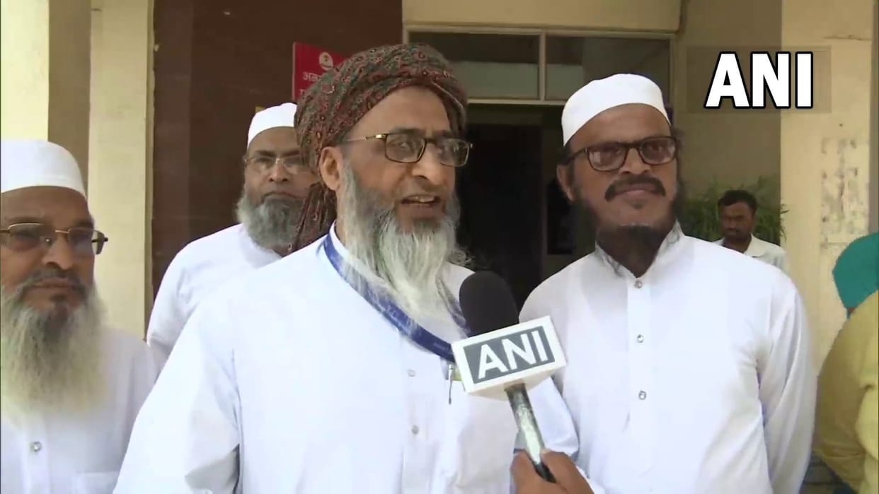 Ranchi Violence, M Hakimuddin Qasmi meets DIG Anish Gupta Ranchi