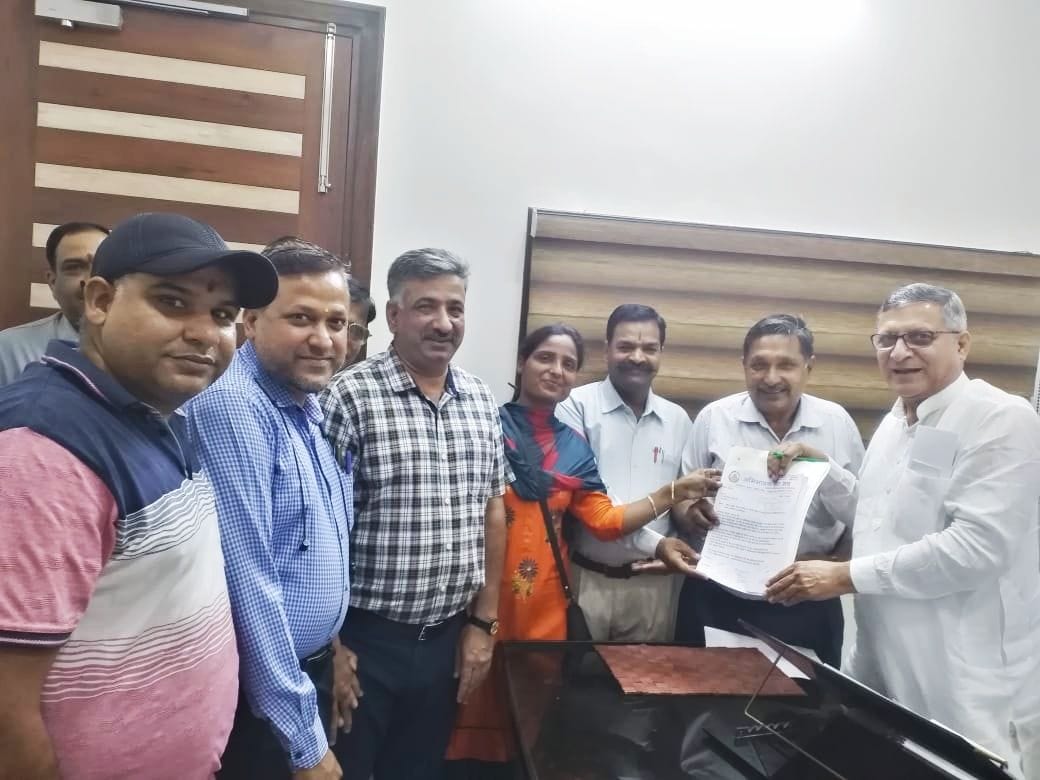 Parents met Education Minister for action after investigation of 58 schools