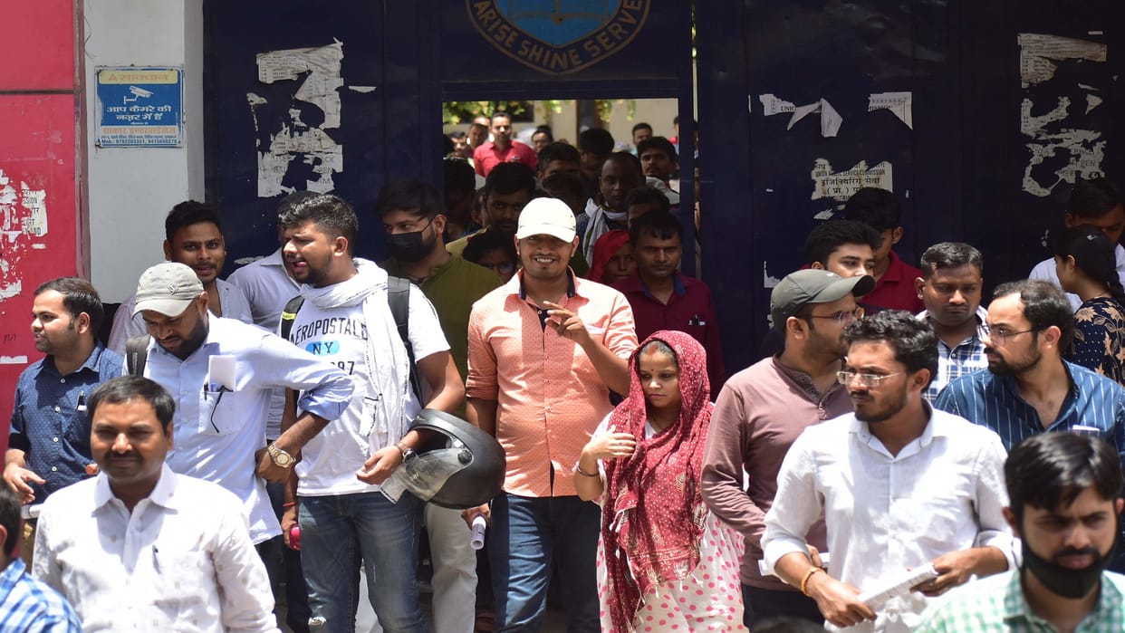 PCS prelims 2022: PCS preliminary exam held in 28 districts of UP, 55 percent attendance