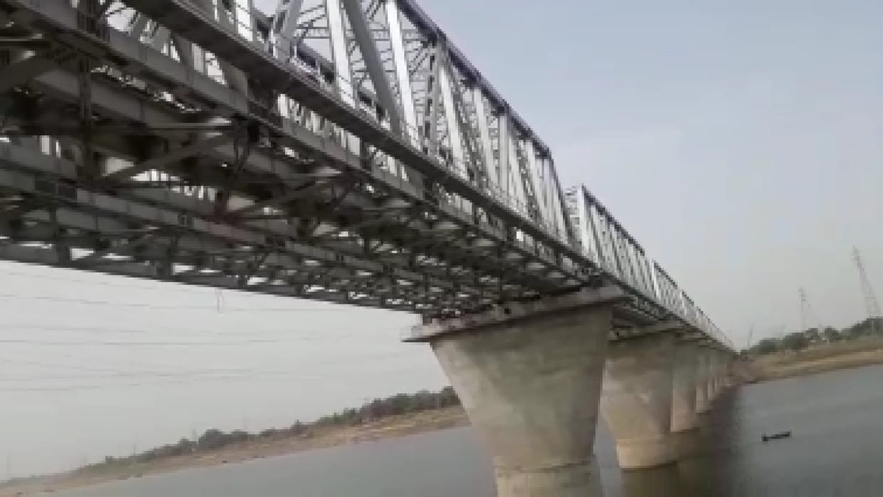 EDFC: New rail bridge over Yamuna ready, Karchana-Sujatpur track will also be completed this year