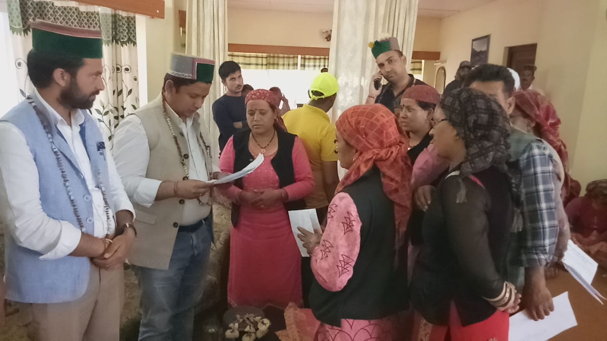 dc shimla reached nanti village after one and half hour by foot
