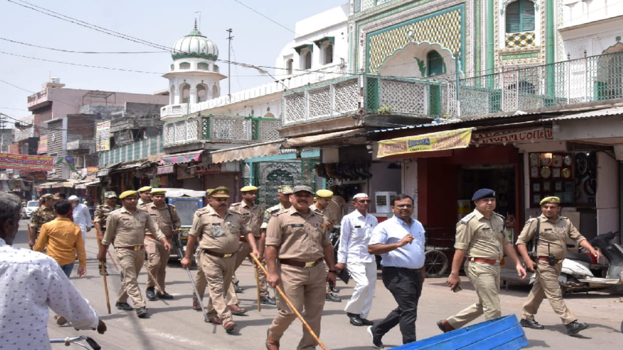 UP: Alert again for Friday prayers, Police keeping an eye on social media, action will be taken if controversial post is put