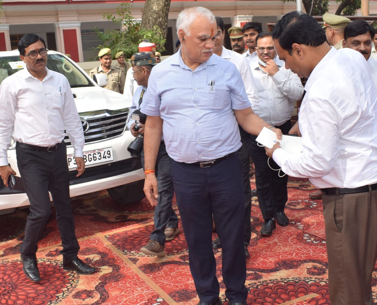 Chief Secretary strongly reprimanded XEN of Jal Nigam