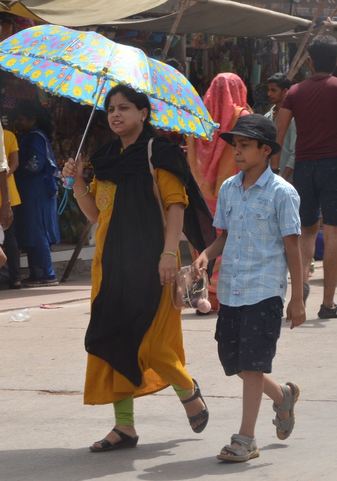 Mathura: Flames of hot air affected common life