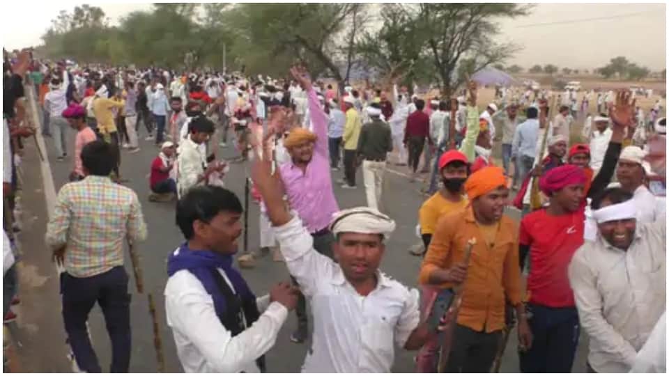 Bharatpur Chakka Jam On NH 21 Demanding 12 Percent Reservation Rajasthan 