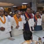 जीत का प्रमाण पत्र लेने के बाद उपमुख्यमंत्री केशव प्रसाद मौर्य व अन्य।