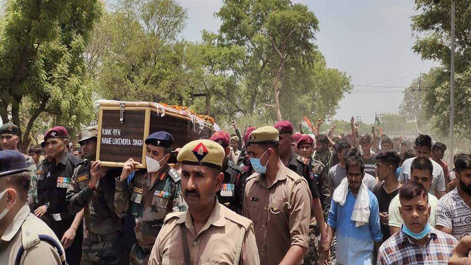 Soldiers martyred by lightning Funeral Today In Agra
