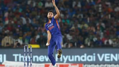 Avesh Khan Replaced Mohammed Shami for India vs South Africa 2nd Test at Newlands Cape Town