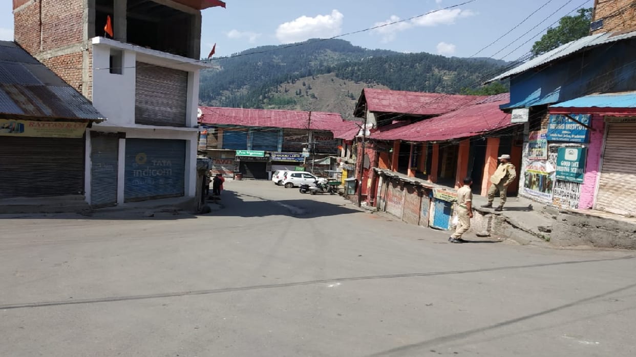 Prophet Remarks Row: Curfew on the fifth day in Bhaderwah, one and a half hour relaxation in Kishtwar