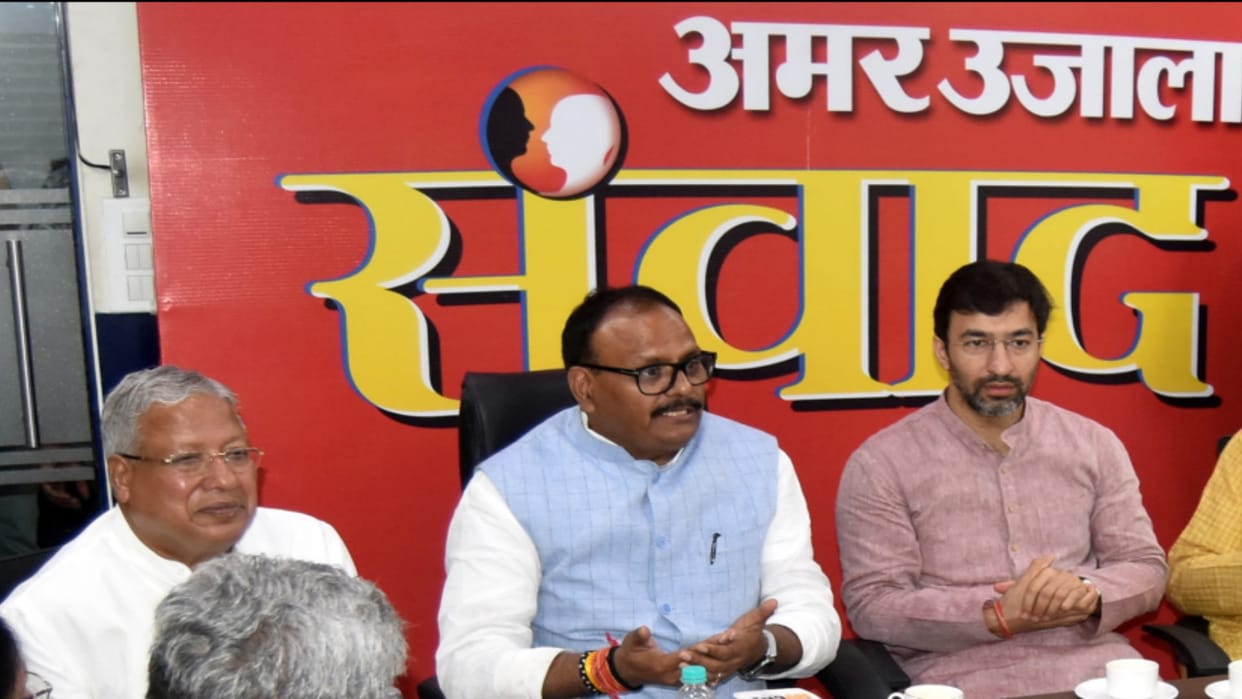 Samwaad: Deputy Chief Minister said in dialogue with doctors, Says doctors should work with service