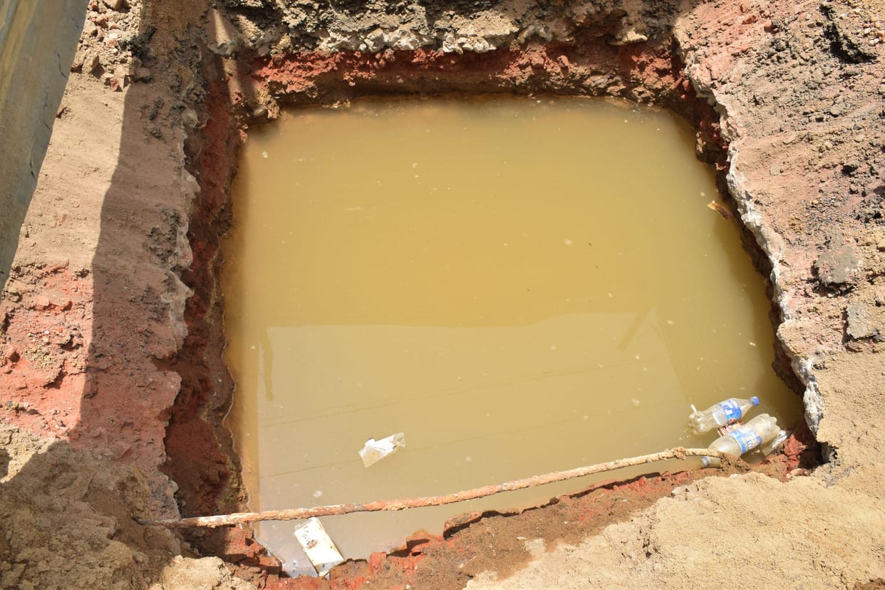 People are facing the brunt of sluggishness in the work of seam line