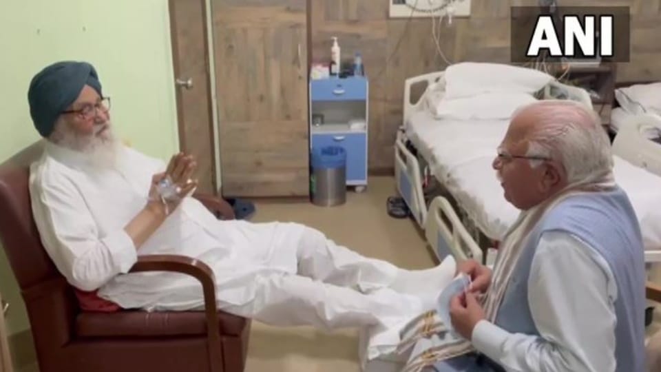 Haryana CM Manohar Lal meets former Punjab CM Prakash Singh Badal at Fortis hospital in Mohali