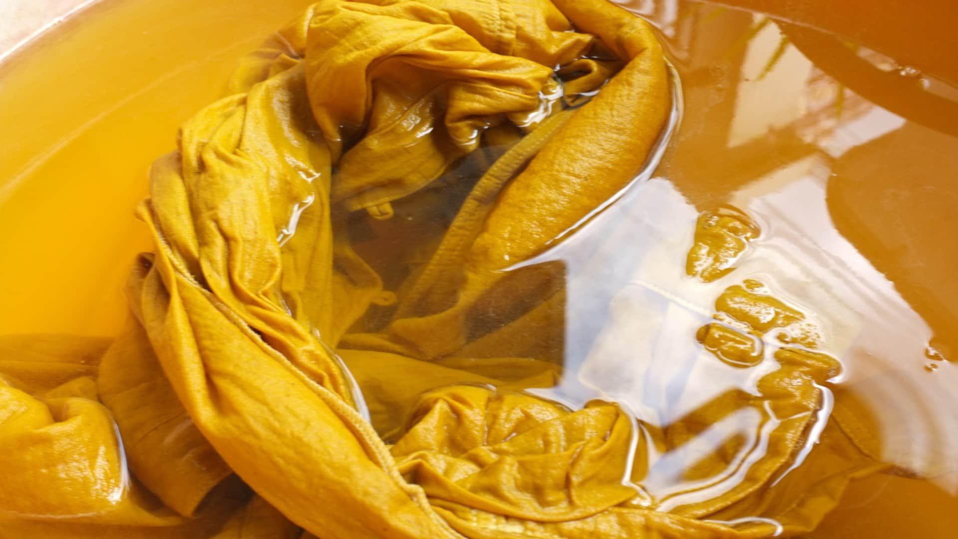 How To Get Faded Clothes Back To Normal At Home In Hindi