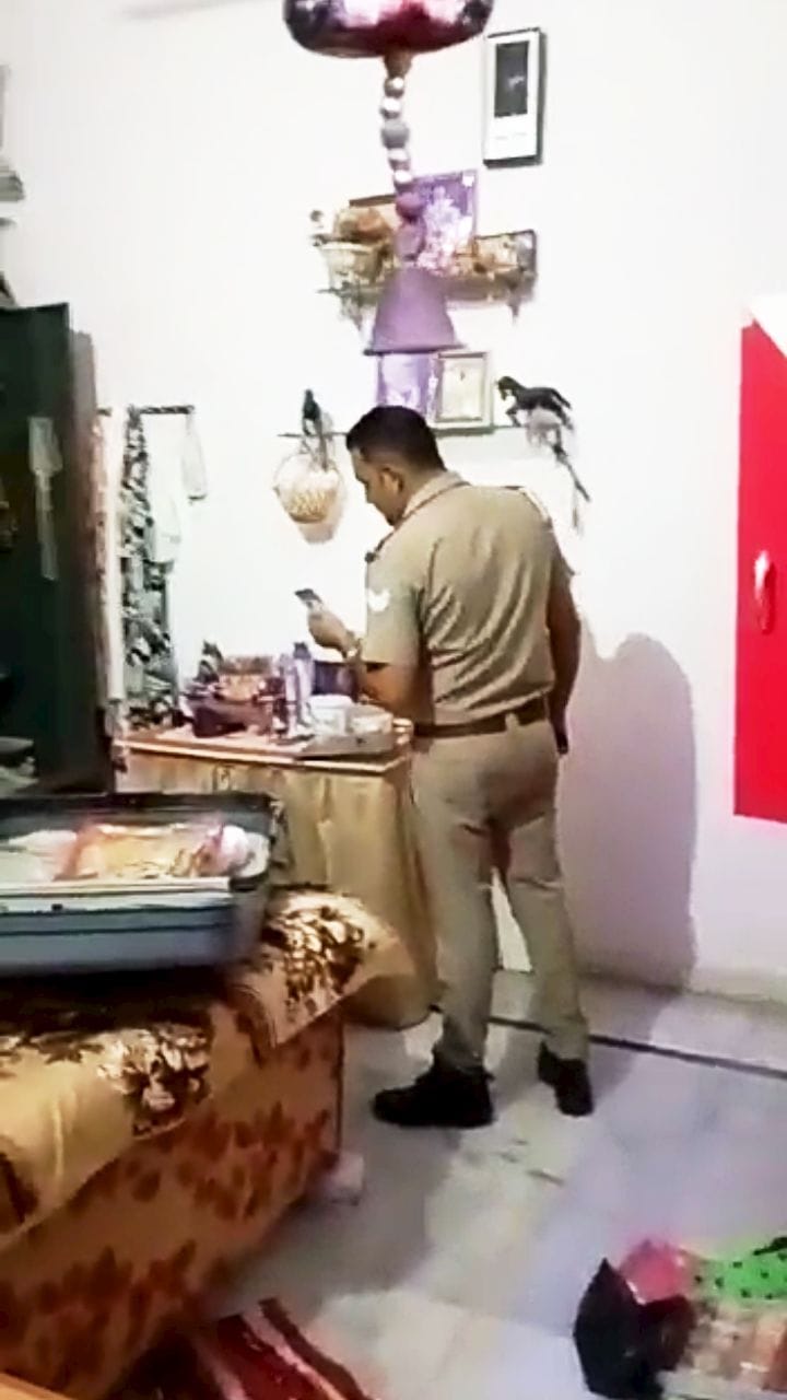 Lakhs stolen from sweets trader's house