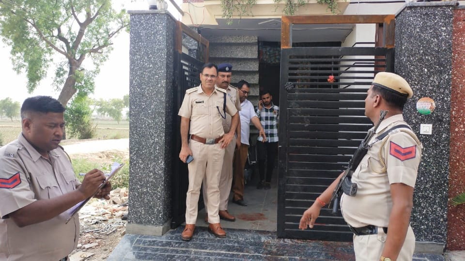 One girl died after attacked with knife in Fatehabad
