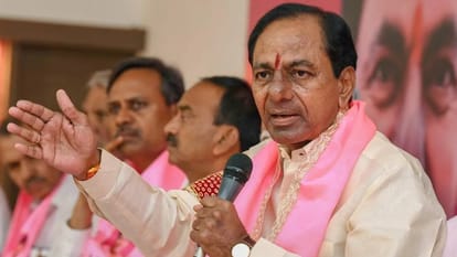 Telangana: बीआरएस ने जारी किया पार्टी का घोषणा पत्र, सीएम केसीआर बोले- किसी के बहकावे में न आएं telangana brs release party manifesto in hyderabad cm kcr said candidate should not provoke