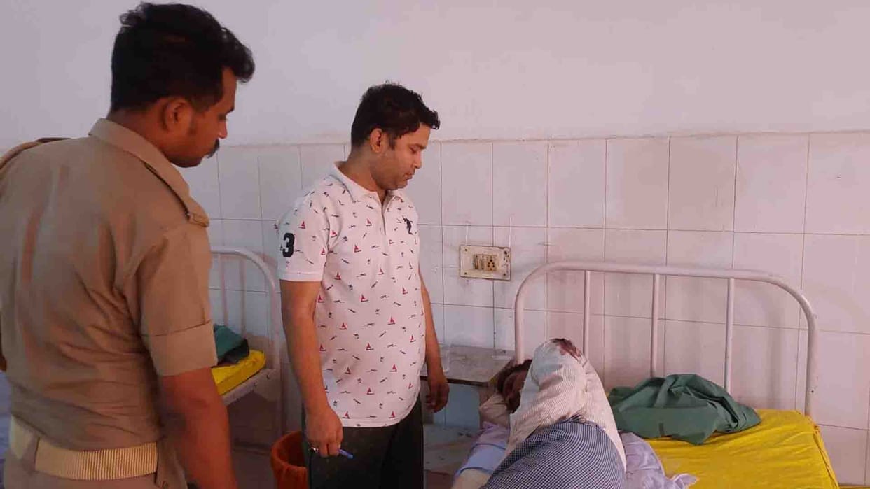 Hardoi: Old man shot in land dispute, condition critical
