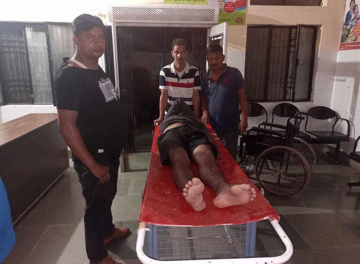 Truck Slips two injured