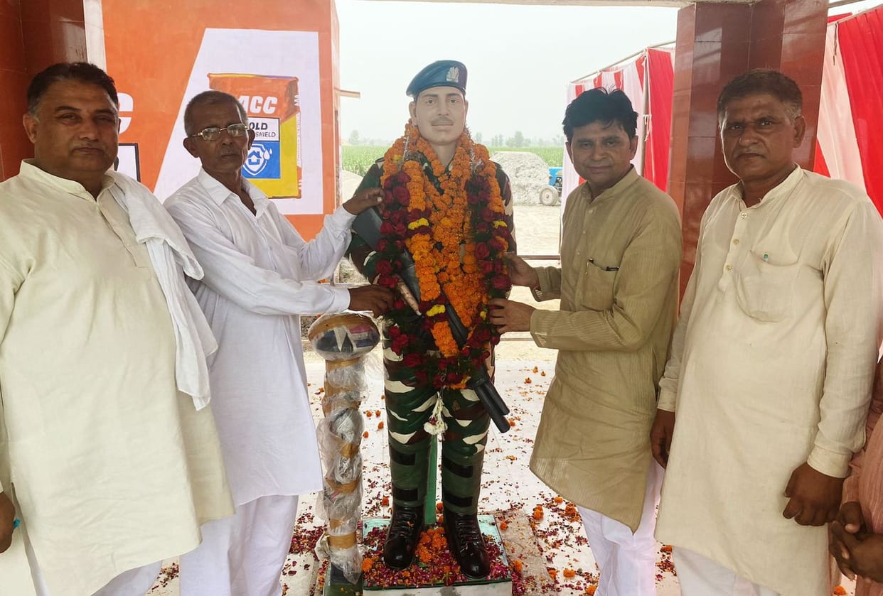 Statue of martyr Satendra Kumar unveiled on his death anniversary