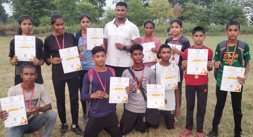 Harish first in boys' 5000 meters race
