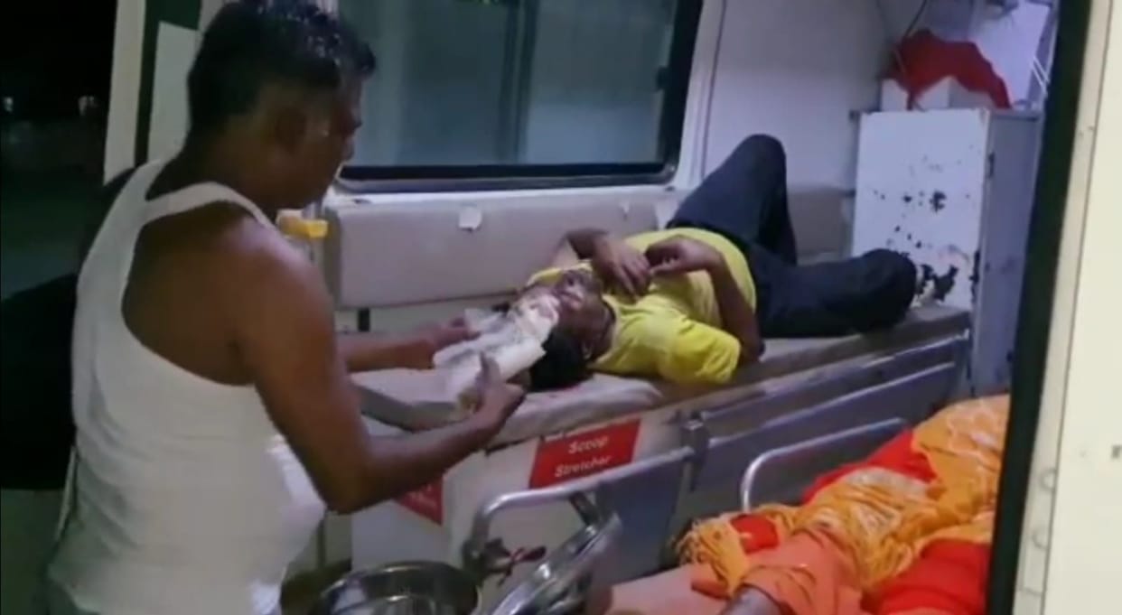 Mathura: Injured suffering for hours at the primary health center