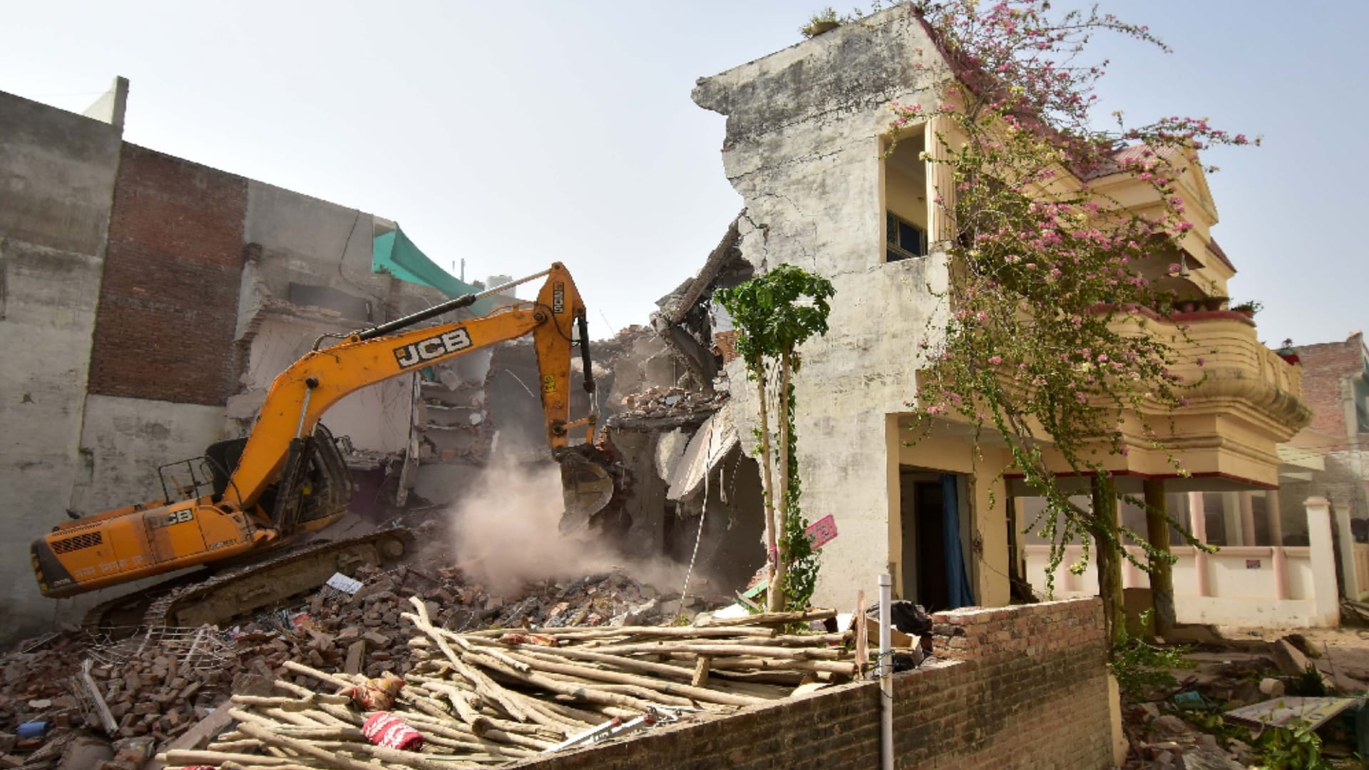 Prayagraj Violence Mastermind Javed house was demolished see pictures