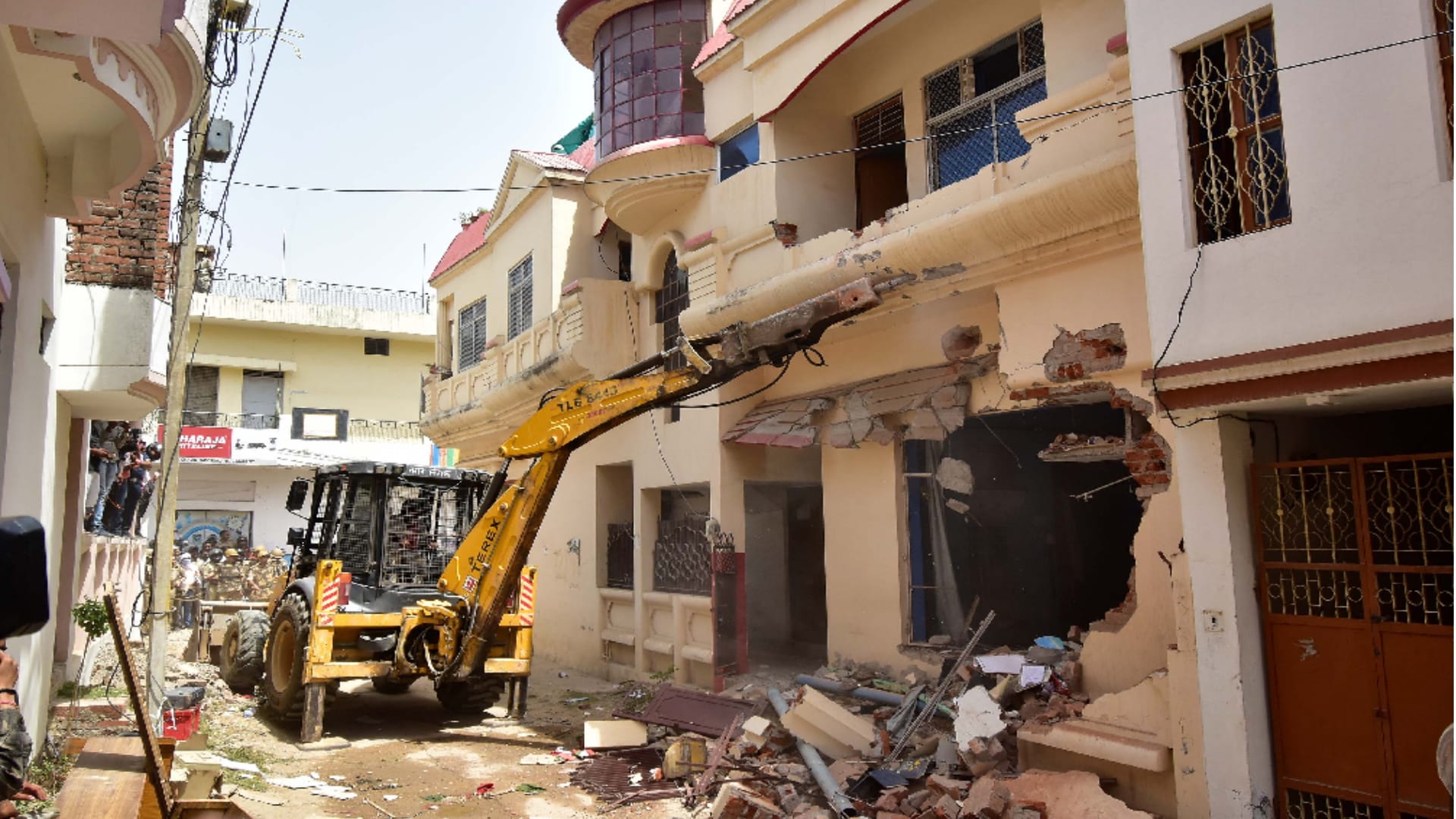 Prayagraj Violence Mastermind Javed house was demolished see pictures