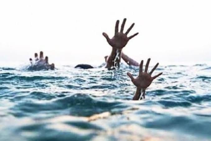Indian oil employee anand giri drowned in yamuna