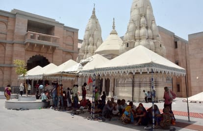 mismanagement in kashi vishwanath dham in summer devotees Feet burning neither water arrangement nor shade on head