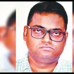 गोरखपुर डीएम कृष्णा करुणेश।