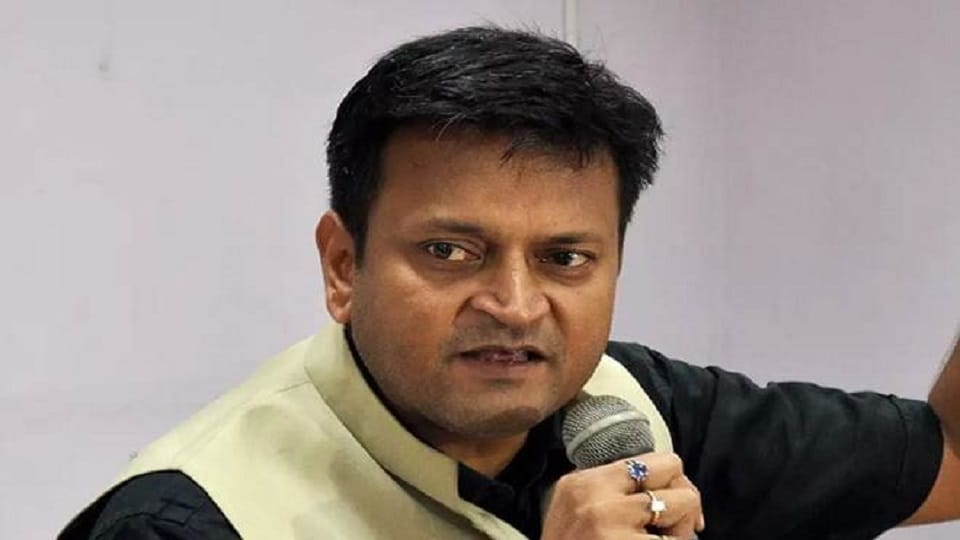 JDU Suspended Ajay Alok, Anil Kumar, Vipin Yadav from party primary membership