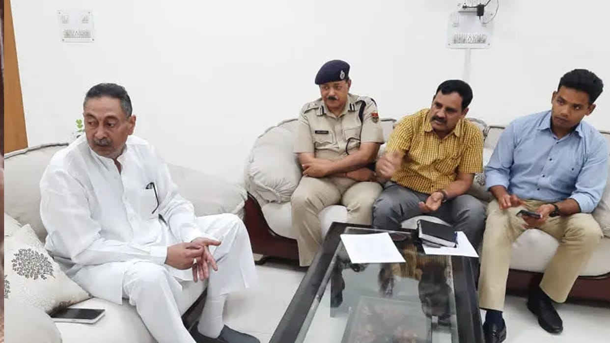 Reservation movement in Bharatpur delegation of Saini Samaj didnot come for talk with Minister Vishvendra Singh