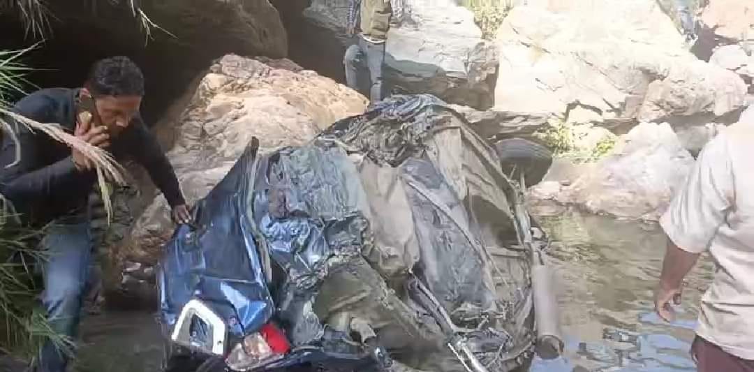 one died in car accident in chopal nerwa road