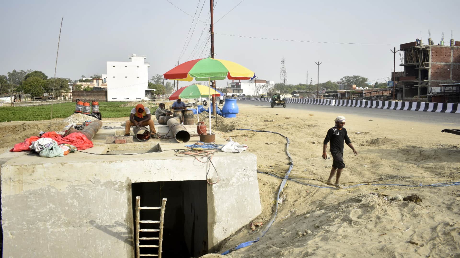 Monsoon likely to knock in Gorakhpur this week Construction of drains still going on