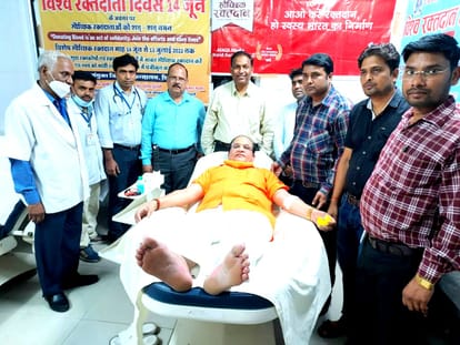 World Blood Donor Day 2022, Amar Ujala Foundation's blood donation camp, tremendous enthusiasm among people
