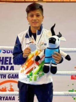 Aarati Dhariyal Of Pithauragarh Wins in Boxing