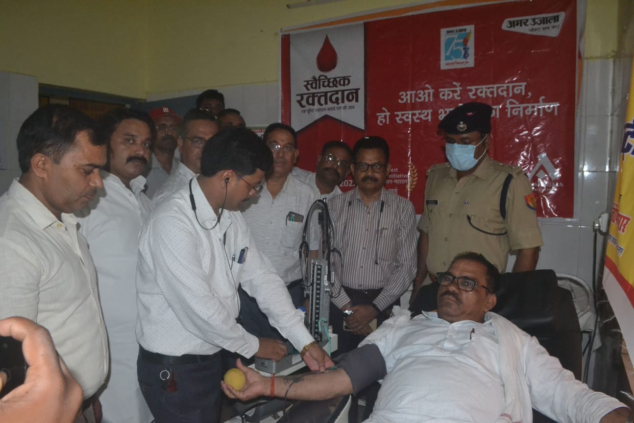 25 persons donated blood