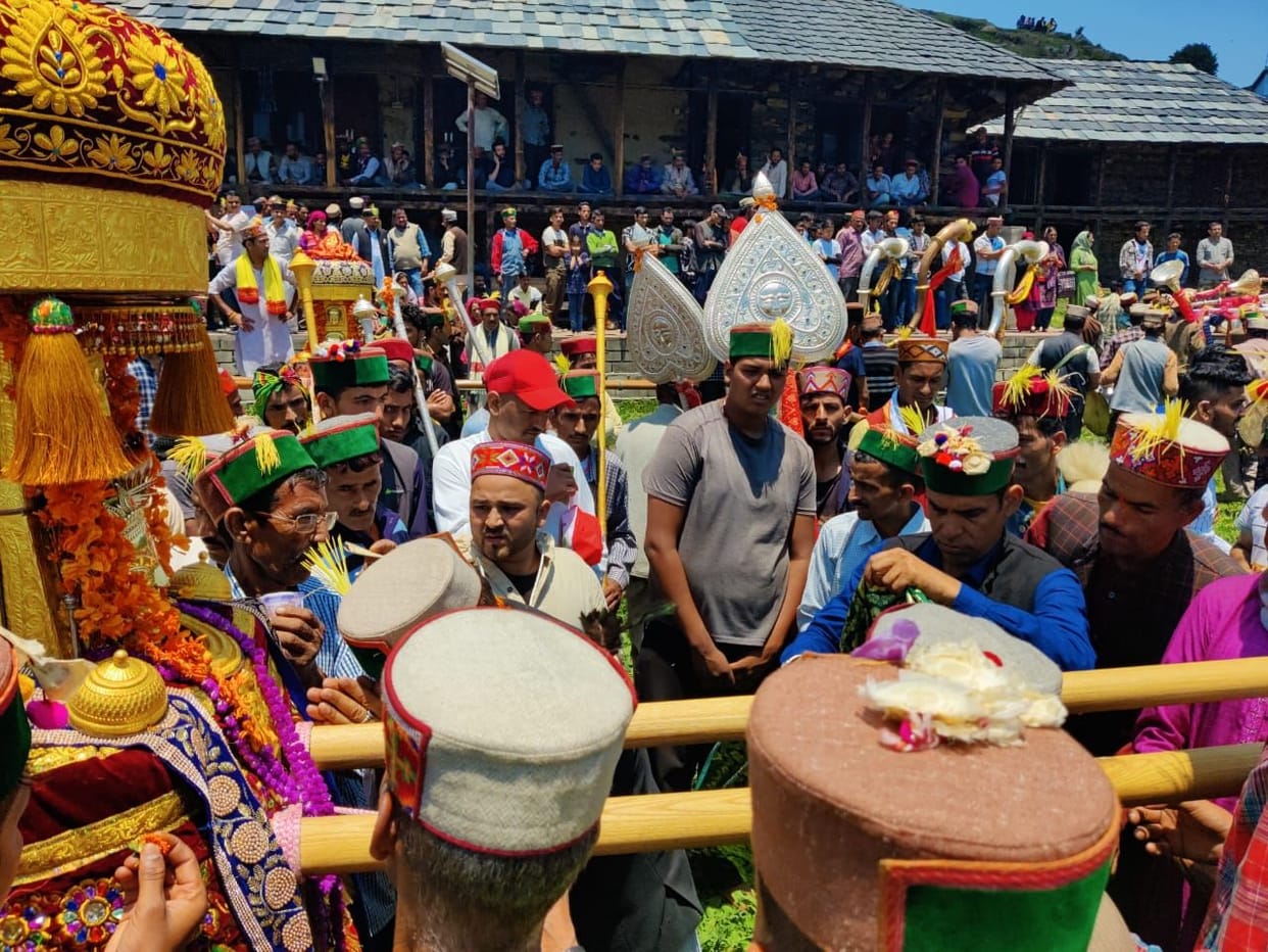 Parashar valley drenched with the melodious tunes of Dev Instruments