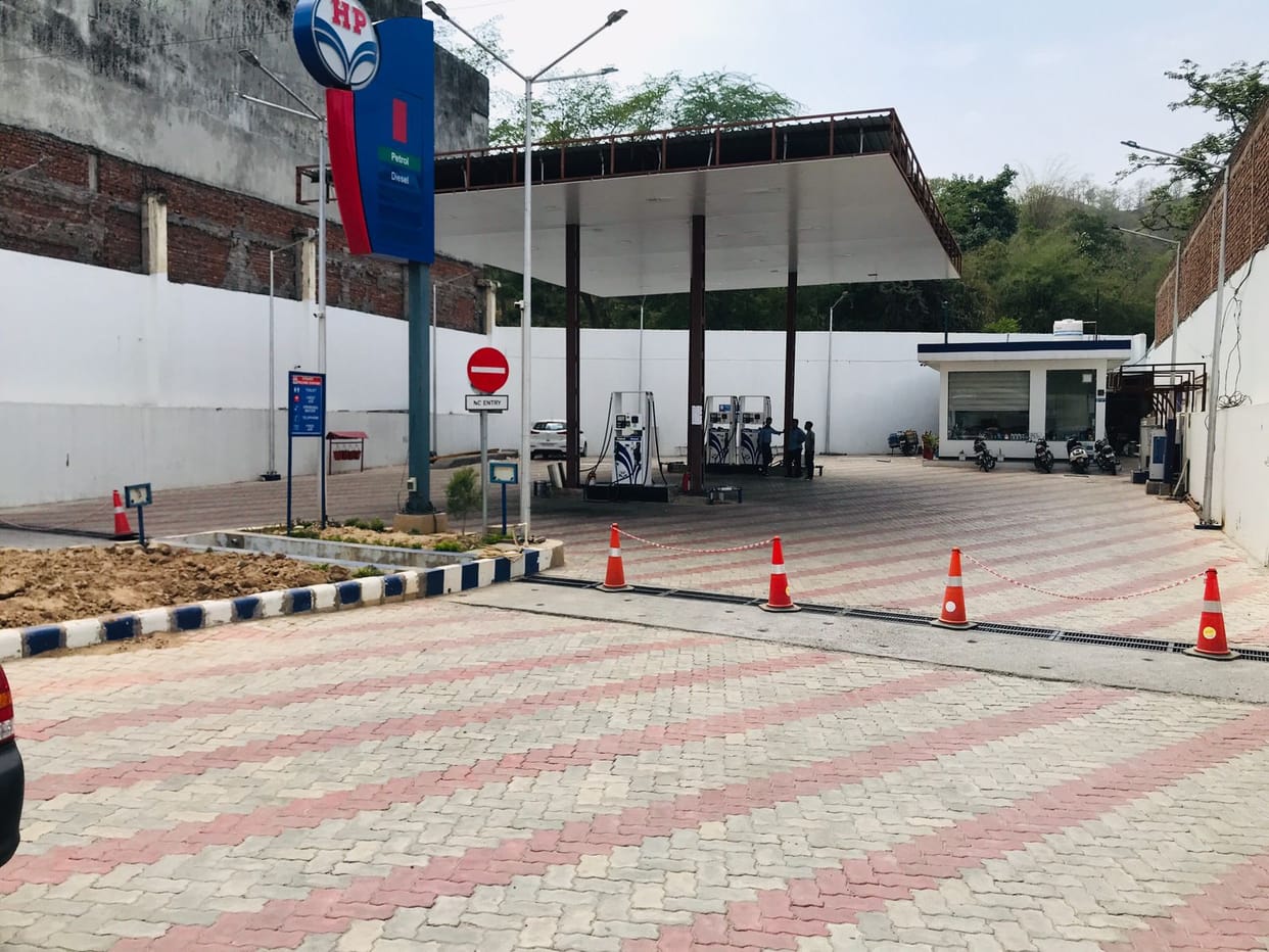 no petrol and disel in hpcl pumps in kalaambh sirmaur  for four days