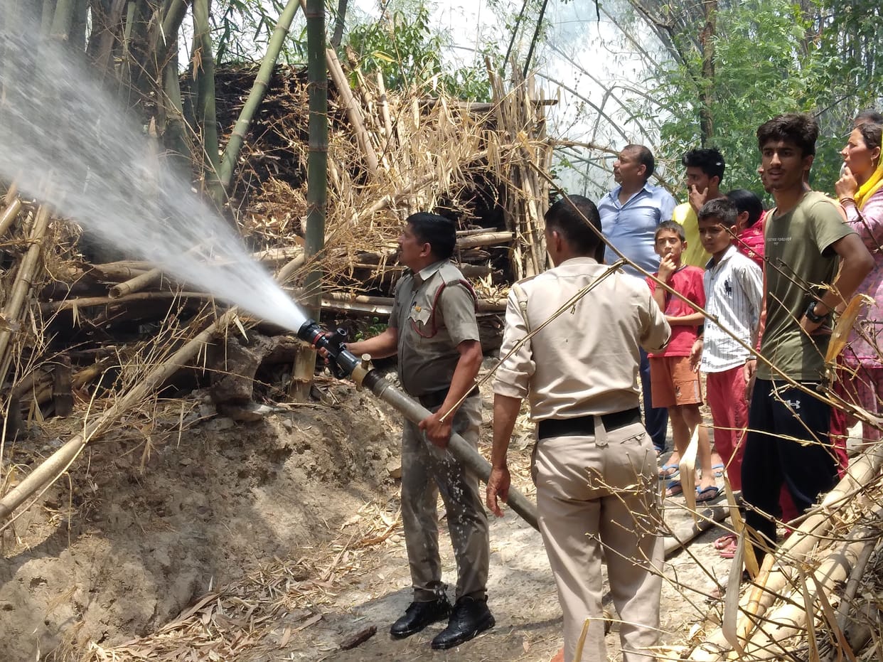 Bamboo plants burnt by fire in Sohri, residential area saved