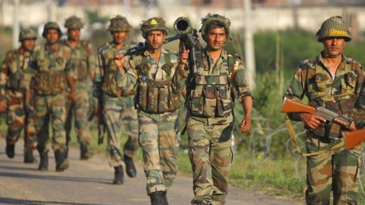 Regular vs Agniveer Soldier Salary Difference According to Agneepath Scheme All Details News in Hindi