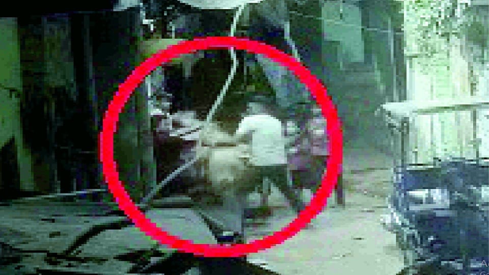 brother-in-law stabbed to death in takia kale khan area delhi