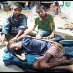 सरकारी सुविधा का इंतजार करते-करते जिंदगी की जंग हारा अनाथ बालक।