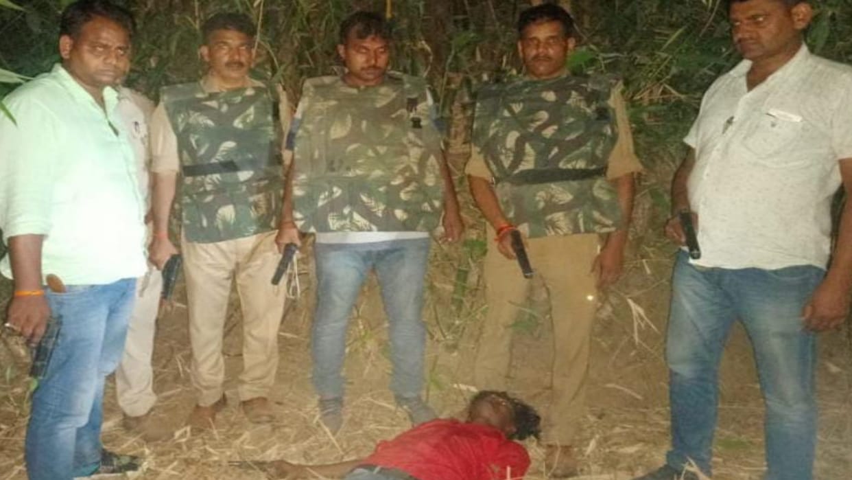 Three cattle smugglers of Kushinagar arrested in encounter