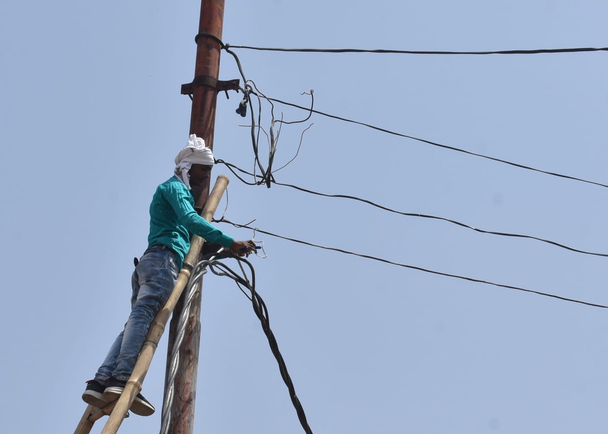 power supply in scorching heat